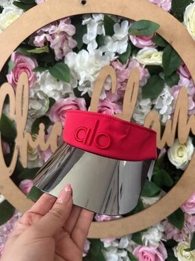 alo Mirrored Visor in red